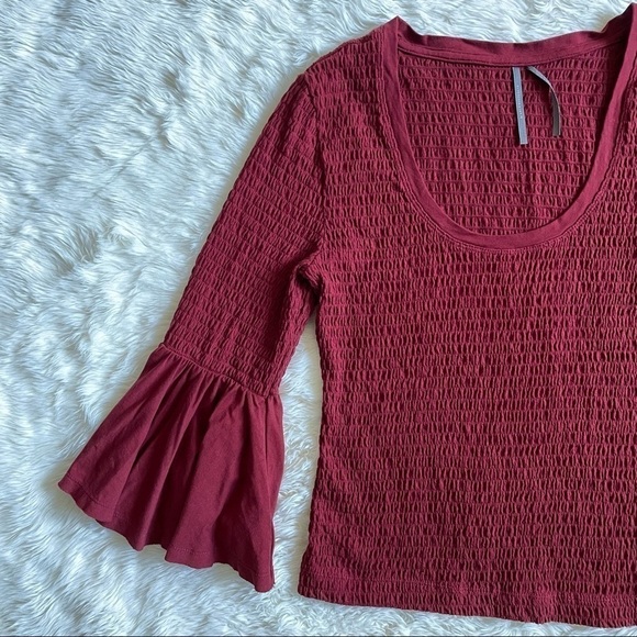 Anthropologie Blouse Smocked Bell-Sleeve Top Shirt in Wine M - Picture 6 of 12